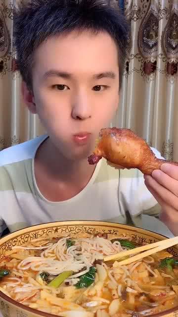 吃口瓜压压惊,轻松一压，惊慌尽消